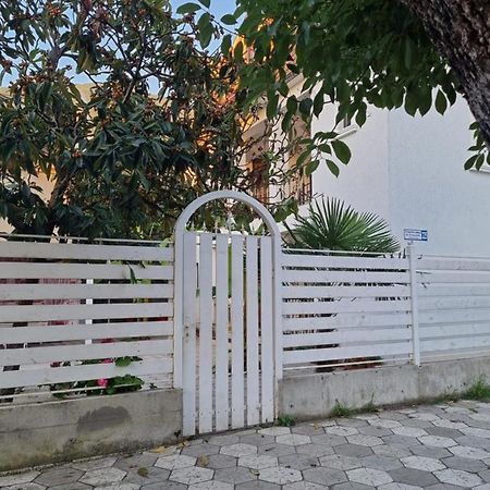 Hotel White House Gagra Exteriér fotografie